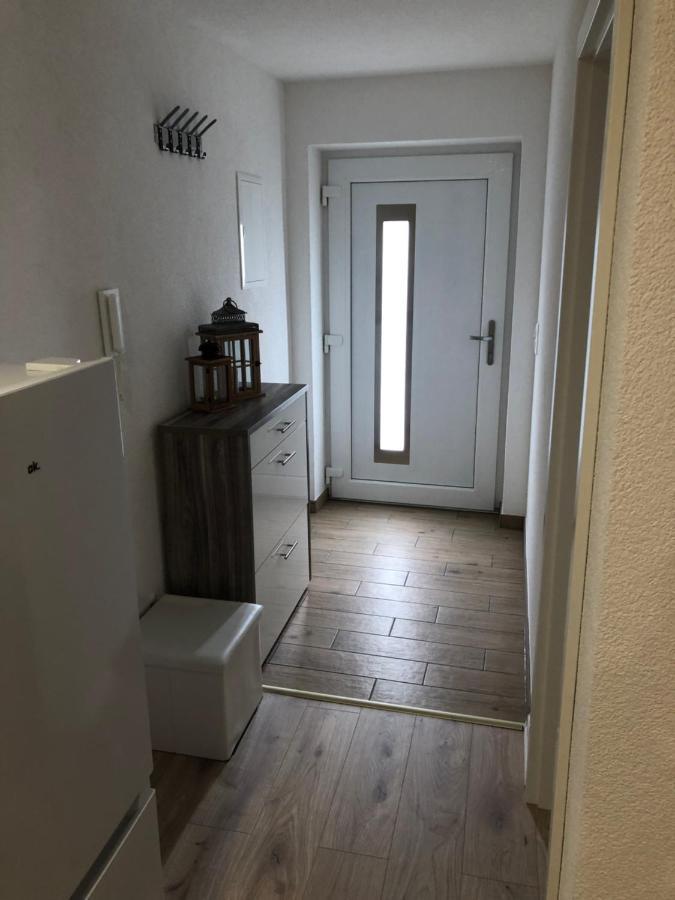 Exklusive Moderne 2 Zi. In Ruhiger Lage Apartment *