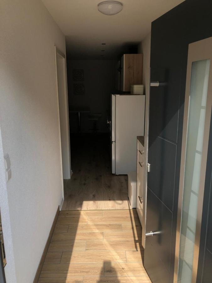 Exklusive Moderne 2 Zi. In Ruhiger Lage Apartment