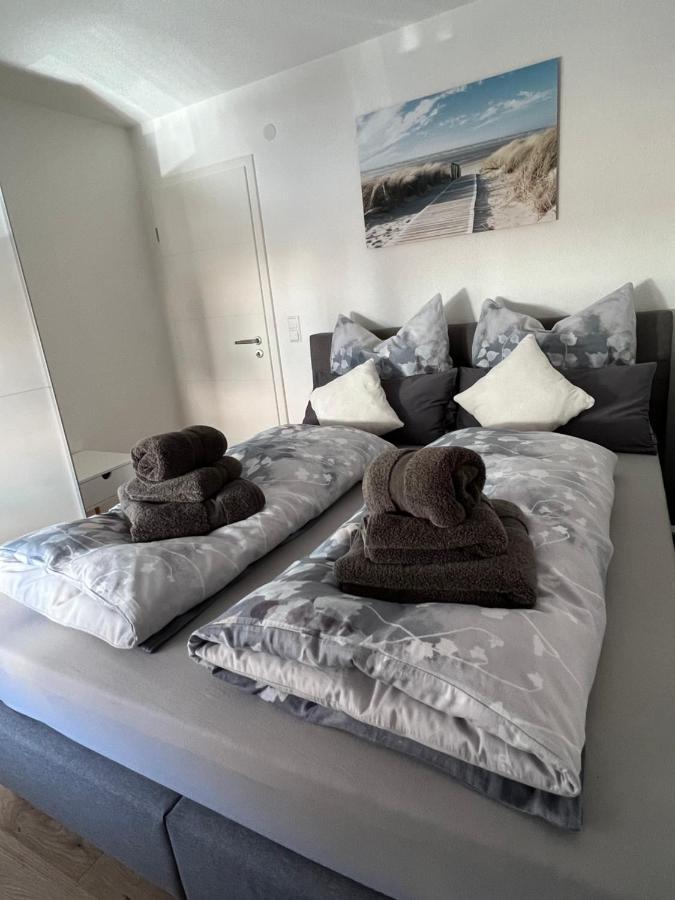 Exklusive Moderne 2 Zi. In Ruhiger Lage