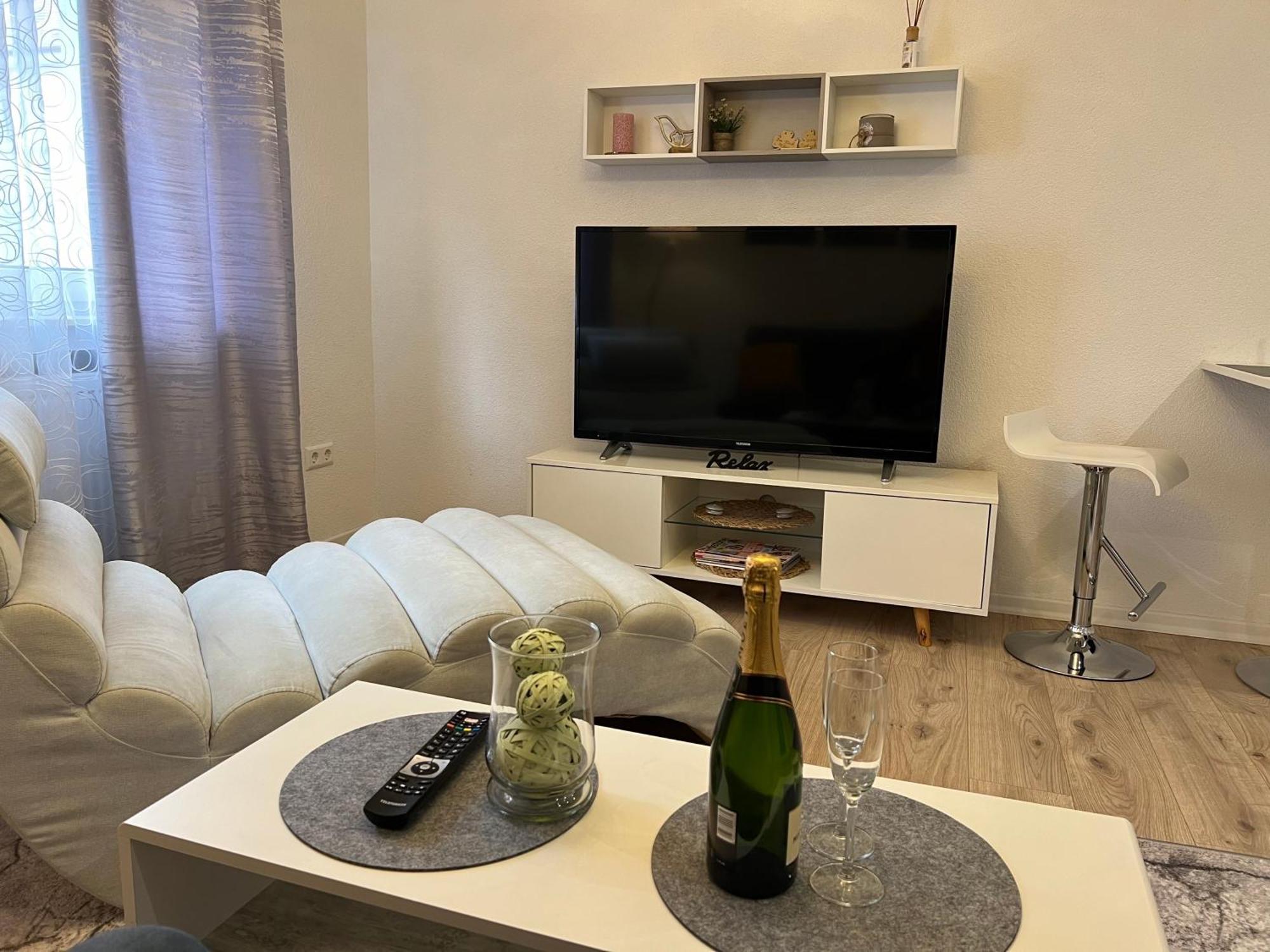 Exklusive Moderne 2 Zi. In Ruhiger Lage Rastatt